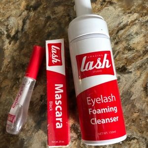 Amazing lash bundle cleanser used 3x rest new